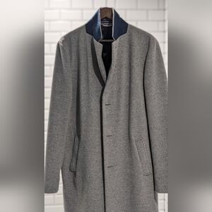 EUC Tommy Hilfiger - Wool/blend Trench coat